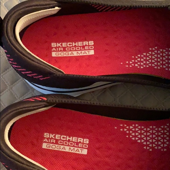 Sketchers - Picture 2 of 5